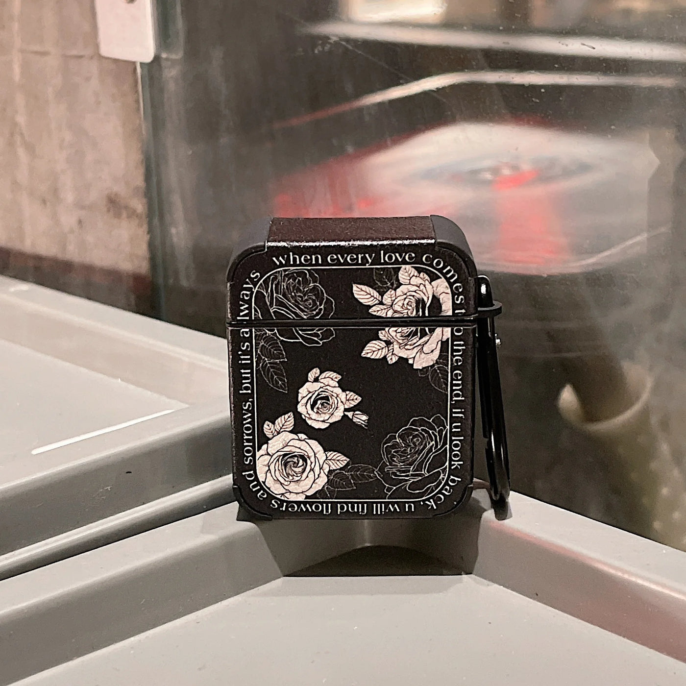 Airpods White Retro Rose Case